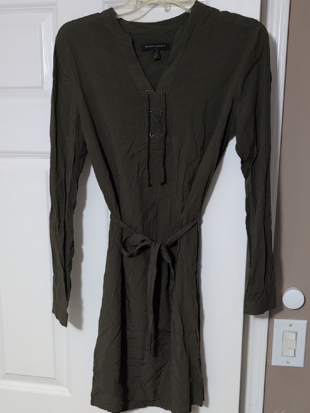 NWOT BANANA REPUBLIC Olive Lace-Up Belted Long Sleeve Dress